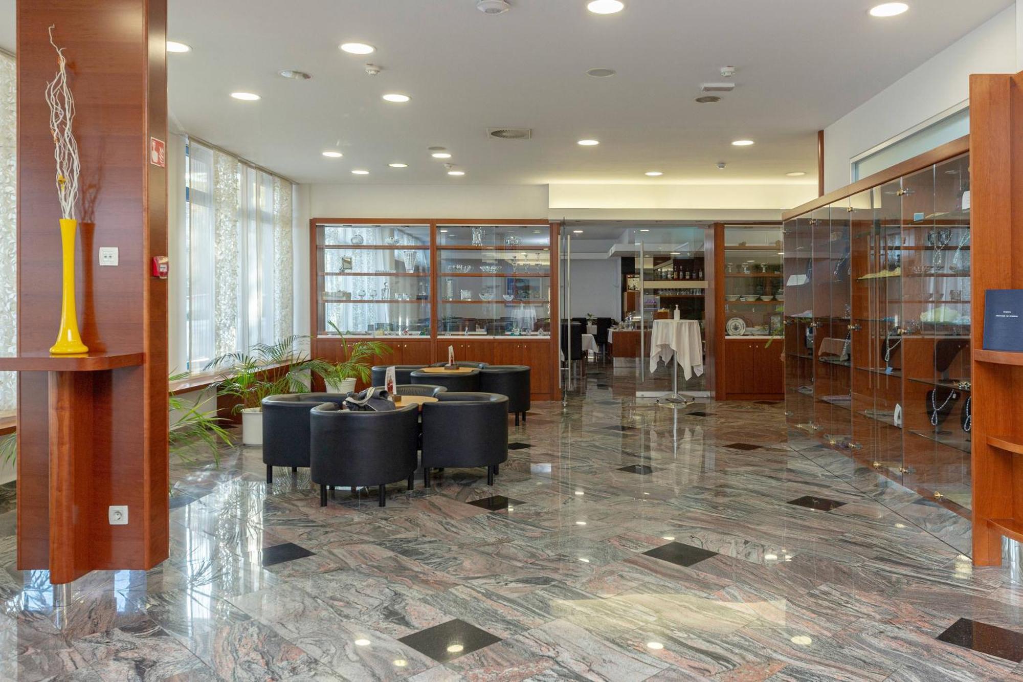 Garni Azul 4* Kranj