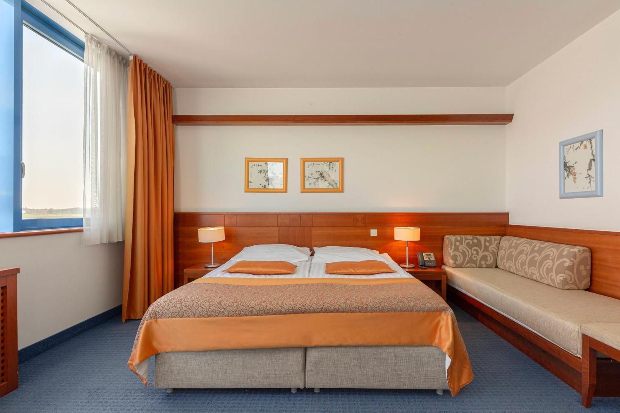 Garni Azul Hotel 4*