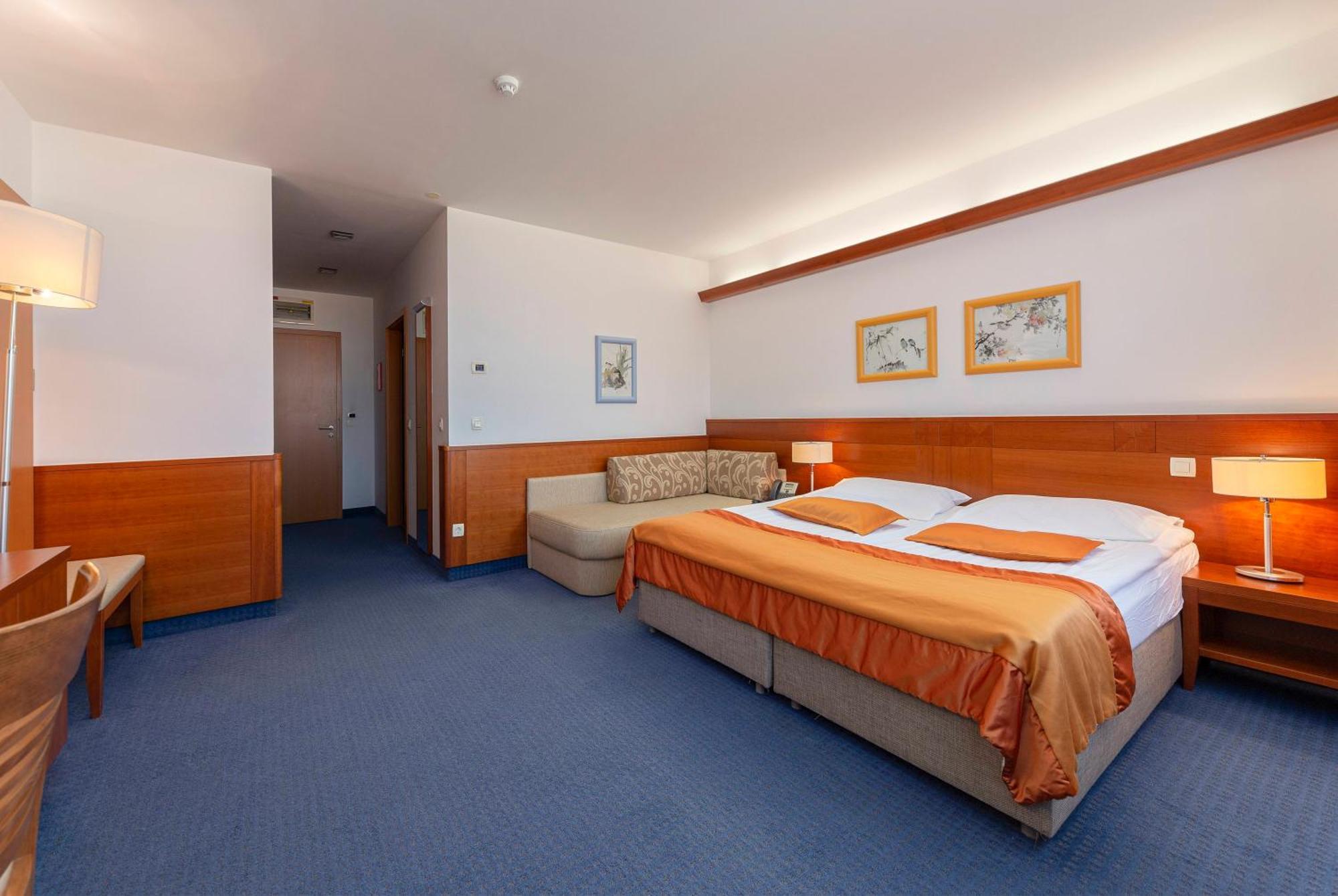 Garni Azul 4* Kranj