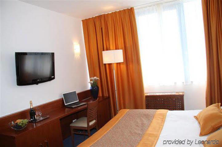 Garni Azul Hotel
